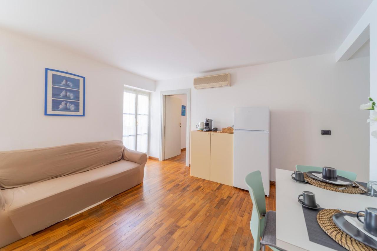 Parrot House - Casa In Centro A Parma Apartment ภายนอก รูปภาพ